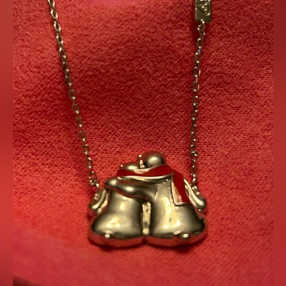 🩶❤️ Charmed Aroma Silver & Red Coca Cola Polar Bears Necklace ❤️🩶